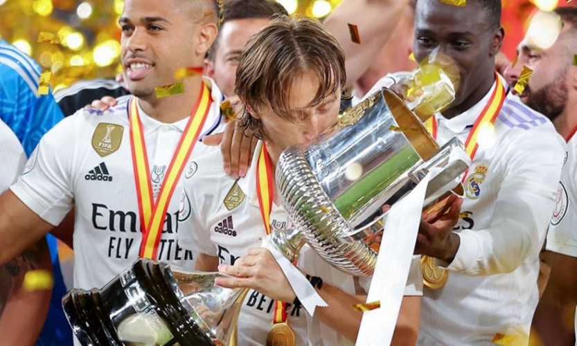 Είπε ΟΧΙ σε... αραβικό χρυσάφι και ανανεώνει με Ρεάλ ο Μόντριτς!