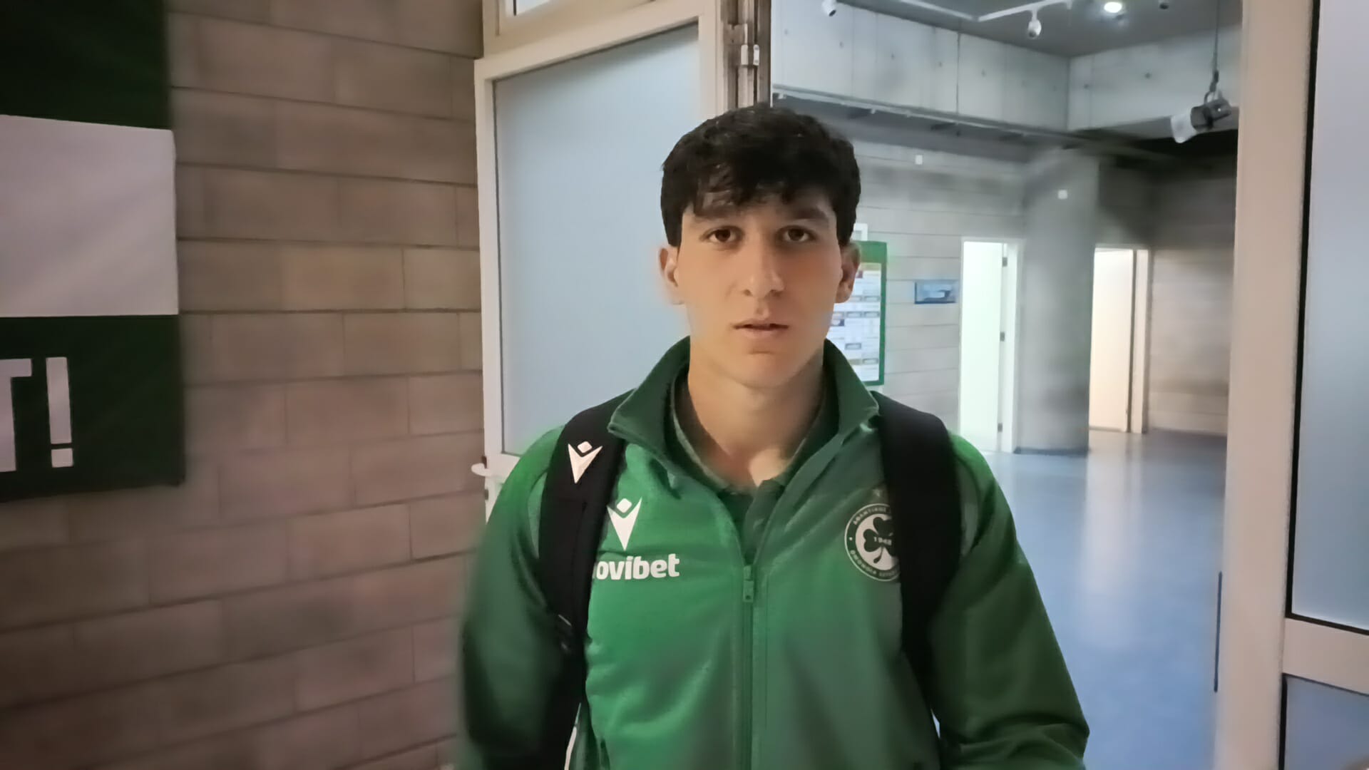 ΠΑΝΑΓΙΩΤΗΣ ΑΝΔΡΕΟΥ: «Ο Μπεργκ απέδειξε ότι πιστεύει στα νεαρά ταλέντα, στο χέρι μας να του δείξουμε ότι αξίζουμε» (ΒΙΝΤΕΟ)