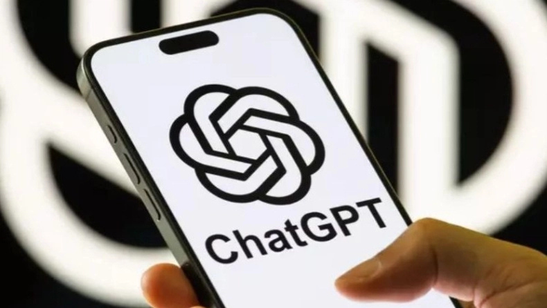 Ο σκοτεινός λόγος που το ChatGPT κρατάει όλες τις συνομιλίες των χρηστών