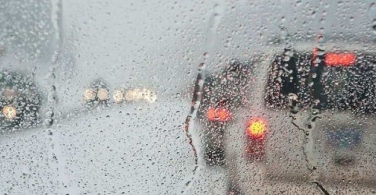 Οδηγοί Προσοχή: Χαλαζόπτωση σε αυτή την περιοχή - Καταρρακτώδεις βροχές σε διάφορες περιοχες