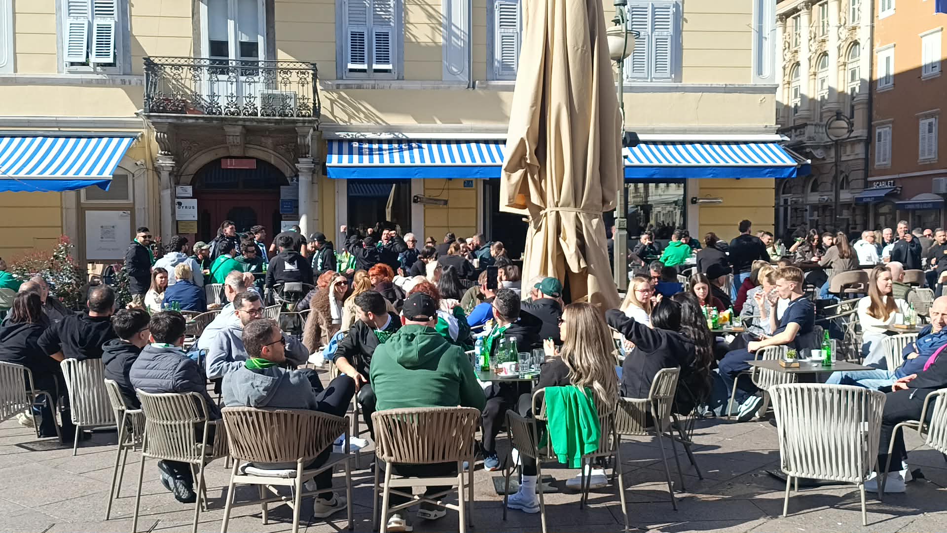 Άρχισαν το... ζέσταμα οι Ομονοιάτες - Μαζεύτηκαν και δίνουν ρυθμό στην Κροατία - ΒΙΝΤΕΟ