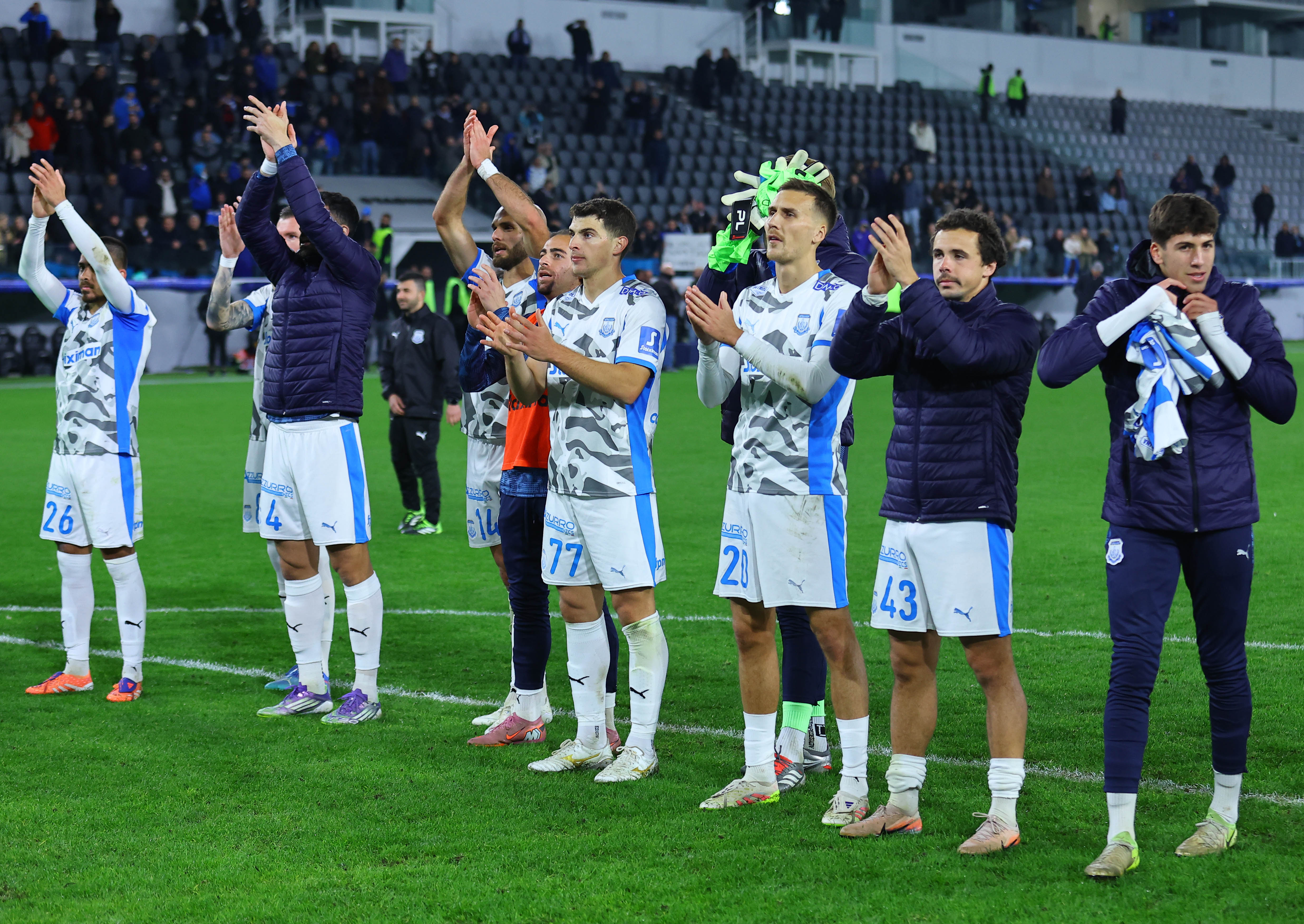 Έτσι πανηγύρισαν οι Απολλωνίστες την νίκη απέναντι στην Πάφο (ΒΙΝΤΕΟ)