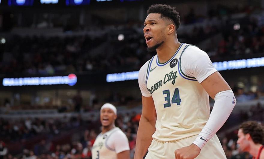 Οι διάλογοι στην ένταση μετά το κάρφωμα του Αντετοκούνμπο με τους Μπουλς - Απειλές για μπουνιές