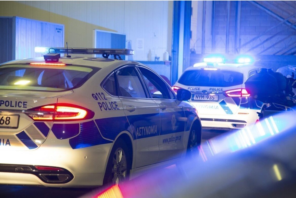 Πετροπόλεμος μεταξύ οπαδών στη Λάρνακα – Έστειλαν στο νοσοκομείο 18χρονο – Ψάχνουν τέσσερα πρόσωπα