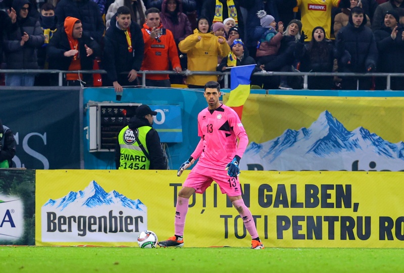 Τραγικό λάθος από τον Δημητρίου και… 2-0 οι Ρουμάνοι σε καθοριστικό σημείο