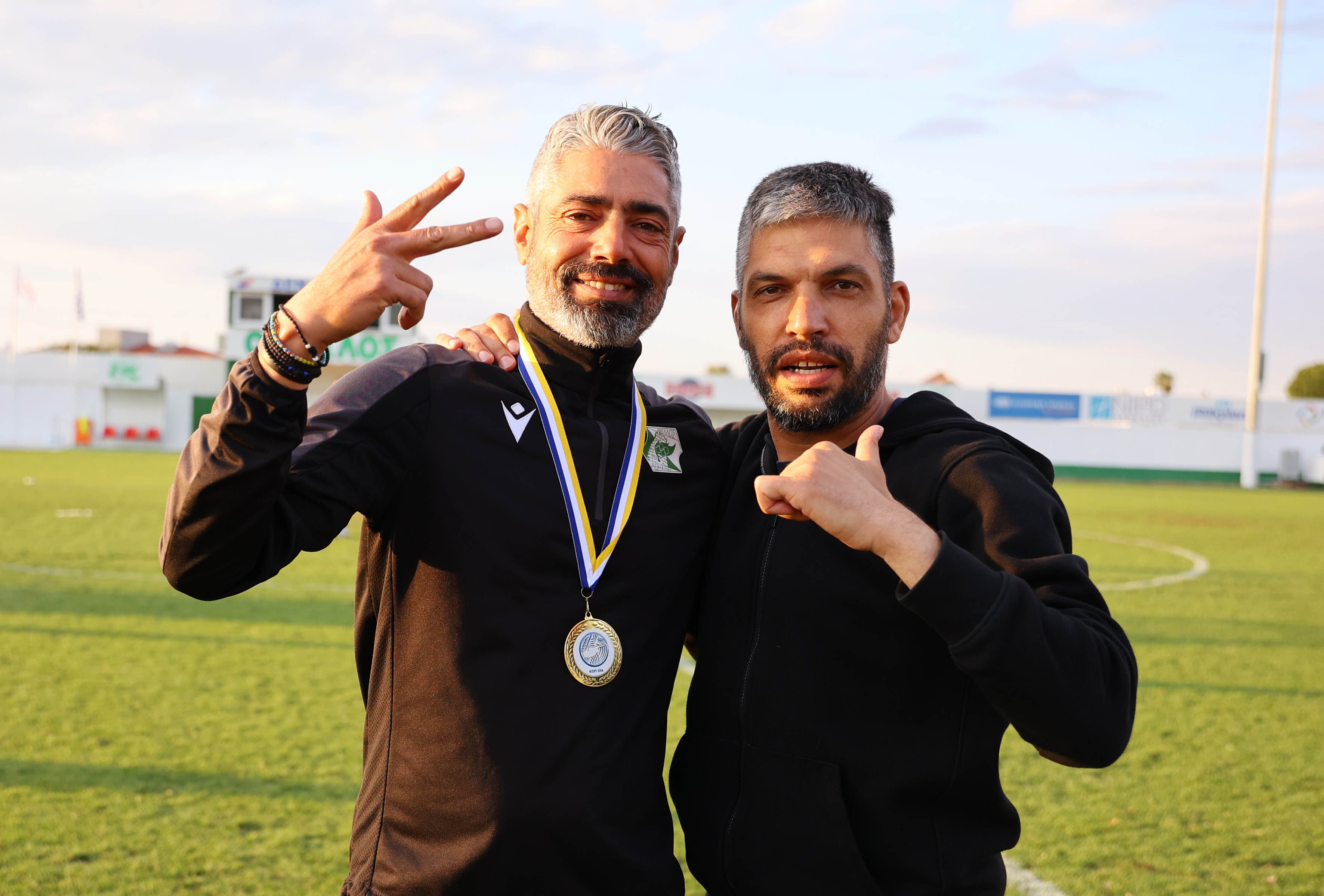 Το σήκωσε... ΞΑΝΑ!