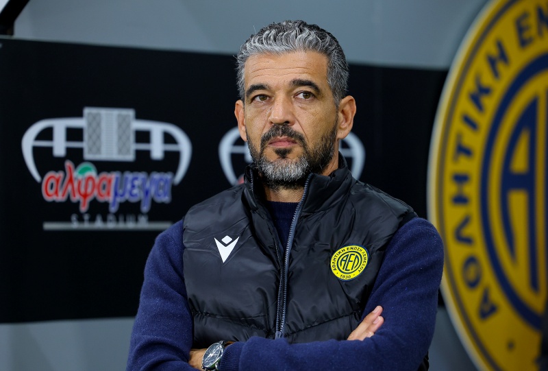 Απάντησε για τις ΜΕΤΑΓΡΑΦΕΣ ο Μάρτινς, ρίχνοντας σε… άλλους το «μπαλάκι»! (ΒΙΝΤΕΟ)