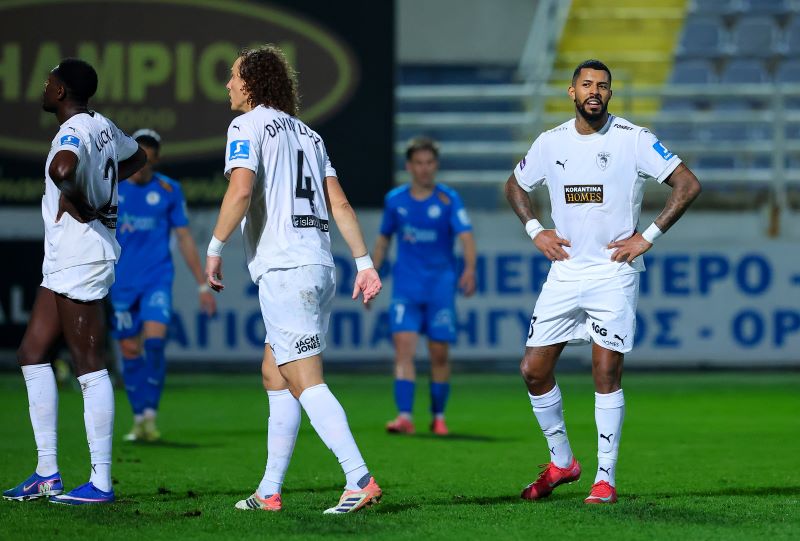 Ούτε ο αρχηγός του «φαν κλαμπ» του Καρσέδο, δεν ανέμενε τέτοια κατρακύλα… 