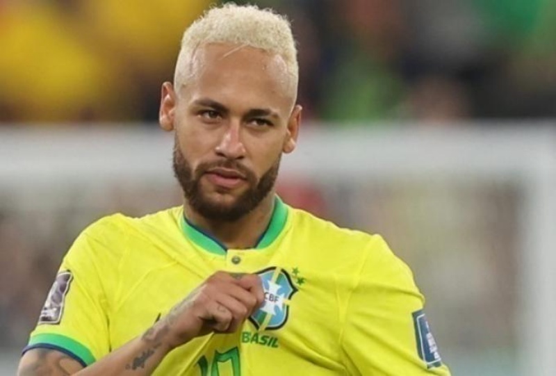 Δεν το χάνει: Ακόμη κι αν δεν είναι στην αποστολή ο Νεϊμάρ, θα βρίσκεται στο Μουντιάλ αλλά όχι ως ποδοσφαιριστής!