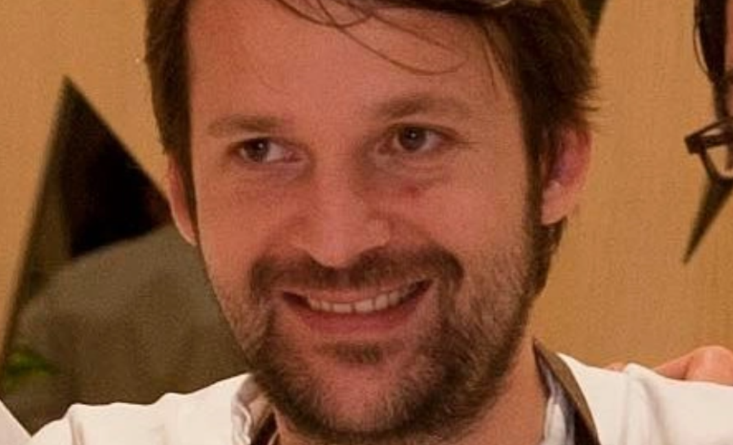 VIDEO: Σκάνδαλο σε κορυφαίο εστιατόριο - Διάσημος σεφ γρονθοκοπούσε και εκφόβιζε υπαλλήλους