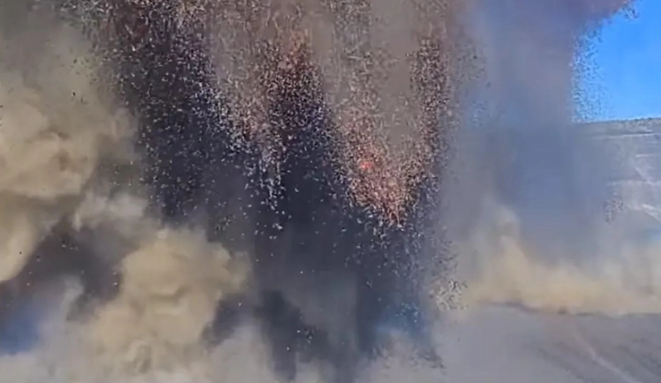 Πώς είναι τα 2 τελευταία λεπτά πριν σε «καταπιεί» το ηφαίστειο