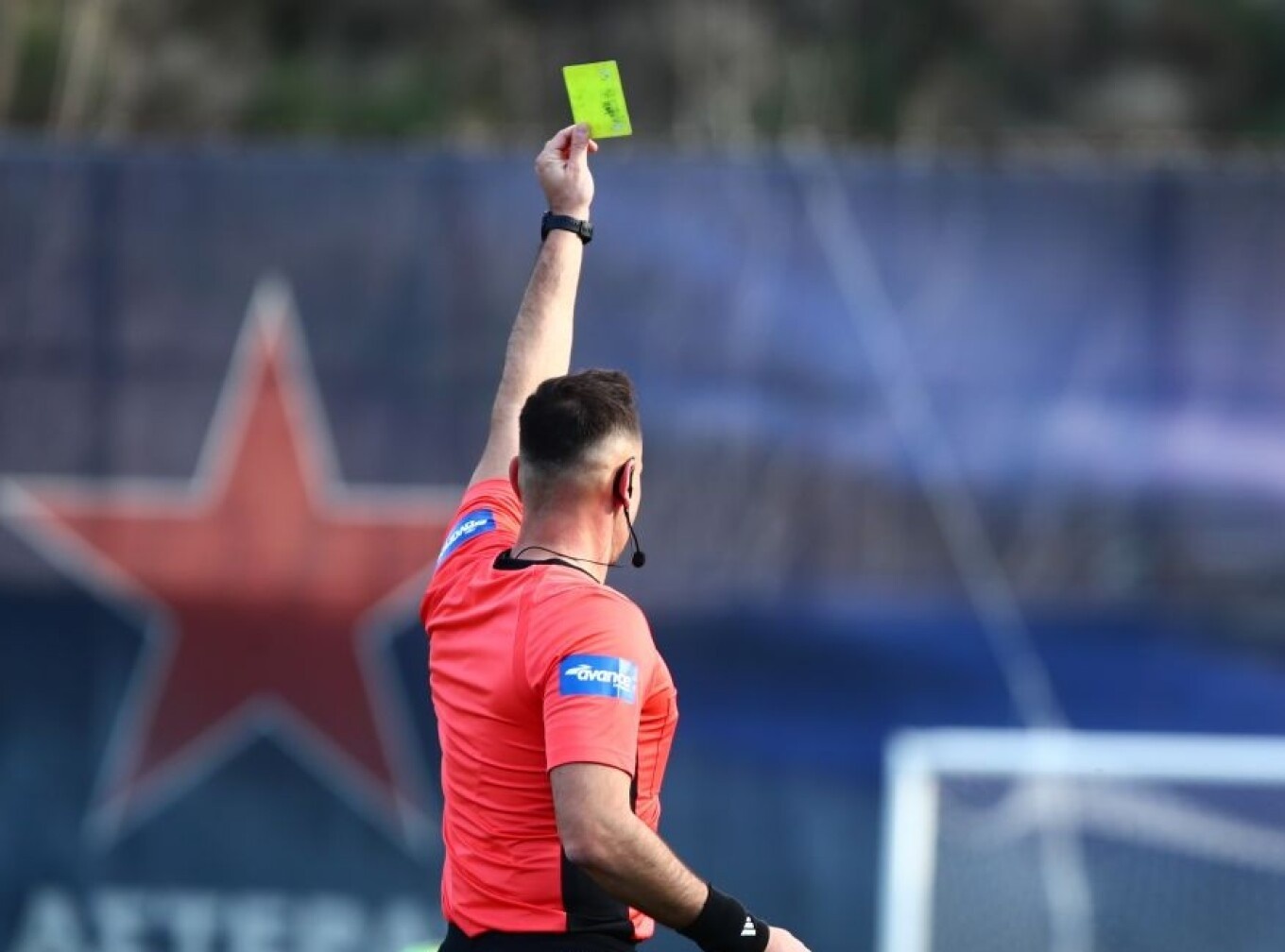 Ποδοσφαιρική ομοσπονδία ευρωπαϊκής χώρας εισάγει τη... «μαύρη κάρτα» που αφορά γονείς μικρών ποδοσφαιριστών!