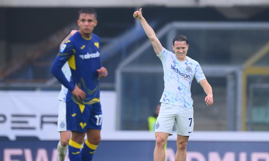 Δραπέτευσε με τη νίκη από την έδρα της Βερόνα με γκολάρα Ζιελίνσκι και… buzzer-beater αυτογκόλ η Ίντερ Δραπέτευσε με τη νίκη από την έδρα της Βερόνα με γκολάρα Ζιελίνσκι και… buzzer-beater αυτογκόλ η Ίντερ