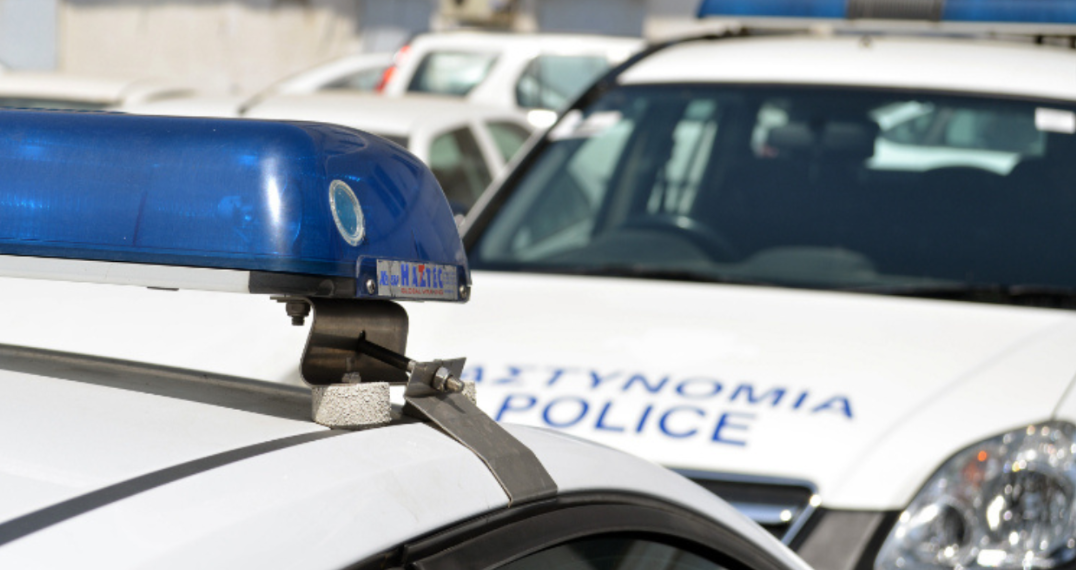 ΛΕΥΚΩΣΙΑ-Επεισοδιακή καταδίωξη: «Τσάκωσαν» δύο ανήλικους με κλεμμένο όχημα - Πέρασαν με κόκκινο και προκάλεσαν τροχαίο