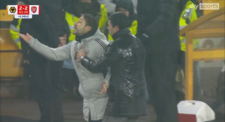 «Τρελάθηκε» από την ισοφάριση της Γουλβς και τα «έχωνε» στους παίκτες της Άρσεναλ - Τον ηρέμησε ο Αρτέτα