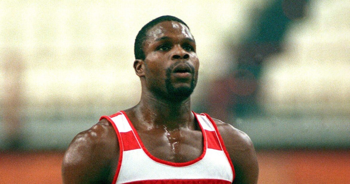 Κάρεϊ Σκάρι: To κουμπί της αυτοκαταστροφής