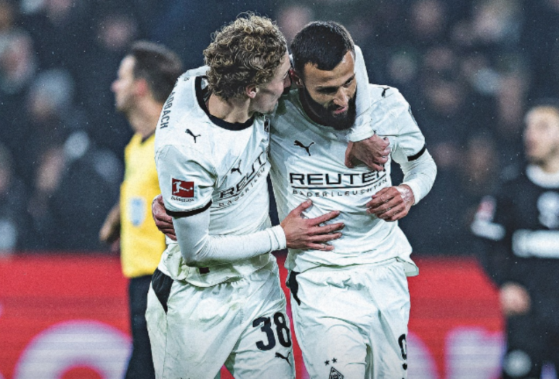 Τεράστια νίκη της Γκλάντμπαχ με... ένστικτο επιβίωσης!