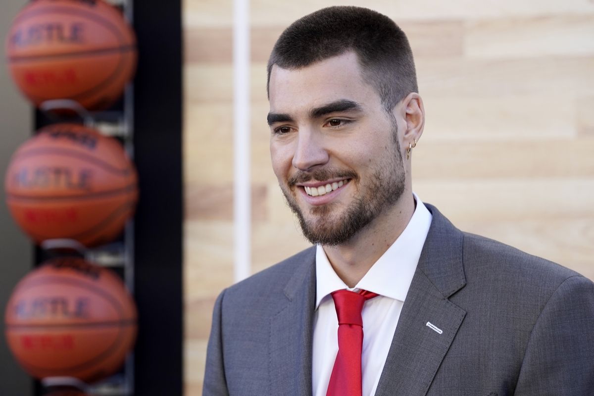 Χουάντσο Ερνανγκόμεθ, ο μπασκετμπολίστας που ο μισός πλανήτης γνωρίζει ως Μπο Κρουζ