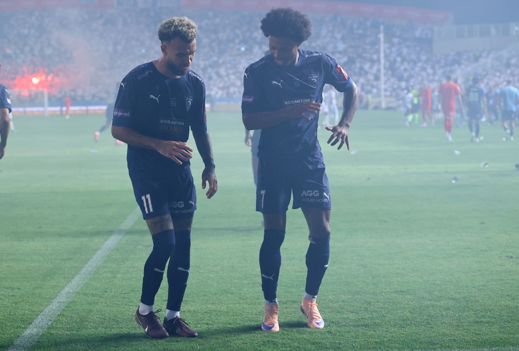 ΒΙΝΤΕΟ: Σόου Ζάζα με ΠΛΑΣΕΔΑΡΑ για το 1-0 της Πάφου - Δείτε το γκολ!