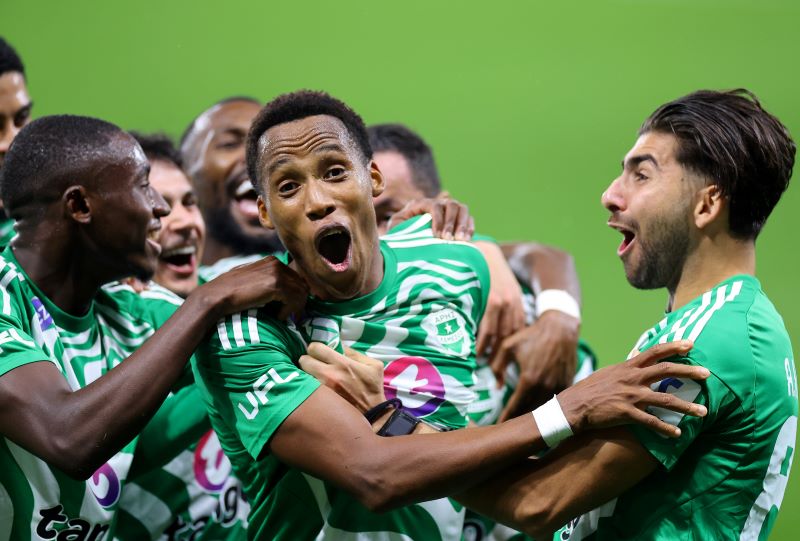 Στη Λεμεσό συνεχίζει να «πετάει»!