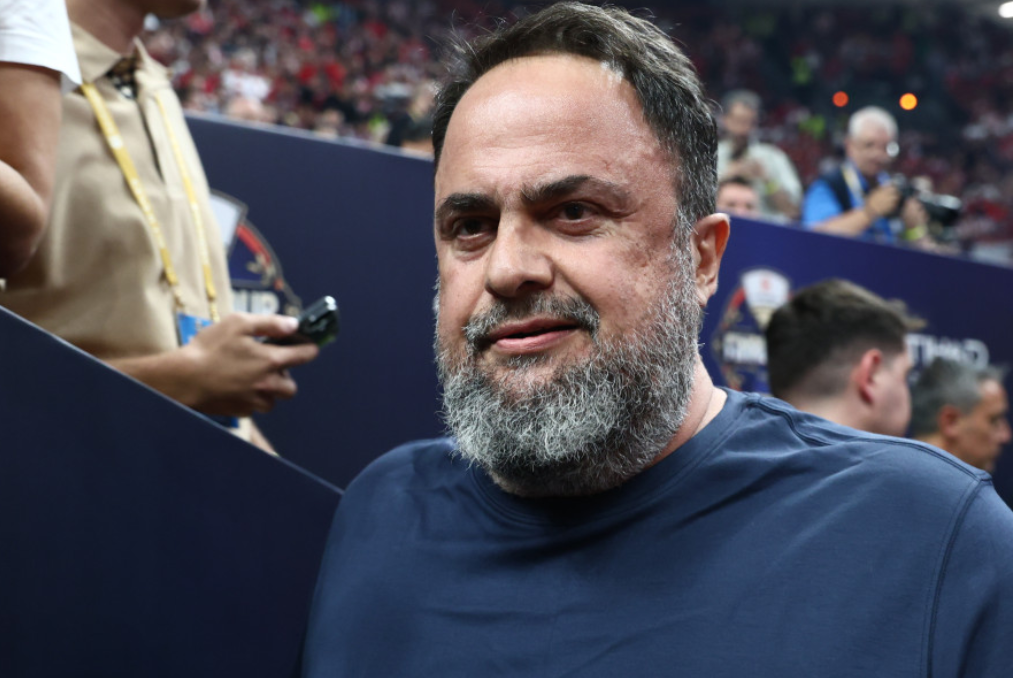 "Tα βλέπετε τα σκυλιά, θα τα αλλάξω κι αυτά"! Αποκάλυψη για ομιλία Μαρινάκη