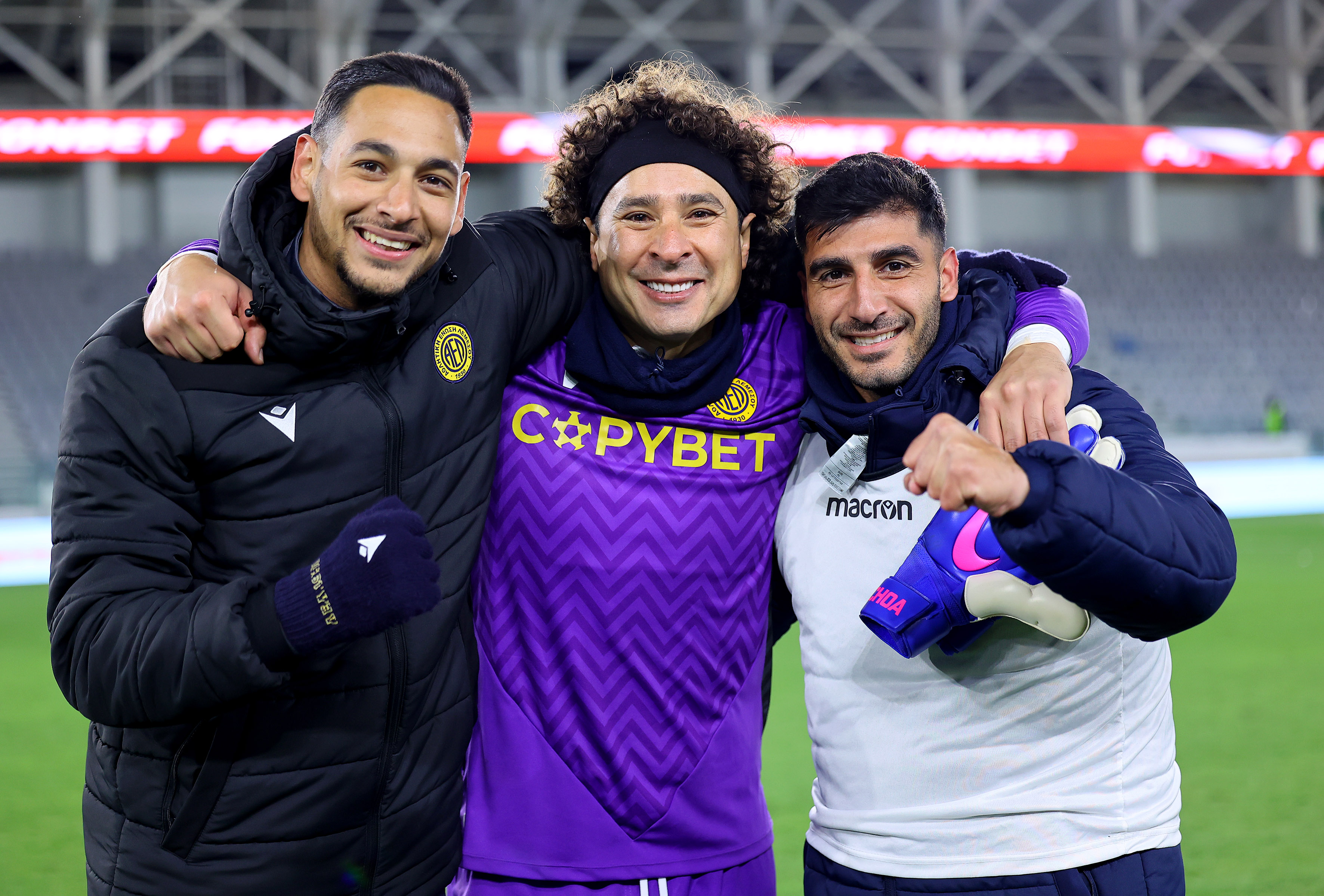 Από τη Λεμεσό στο Μεξικό: Η πρόκριση της ΑΕΛ και ο «τυφώνας» Οτσόα έγιναν θέμα στη Record!