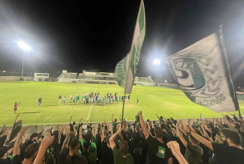 ΔΥΝΑΤΟ μήνυμα από τη «Θύρα 9» για τη νίκη επί της Καρμιώτισσας – «Να κάνουμε και φέτος την Κύπρο να παραμιλά» ΔΥΝΑΤΟ μήνυμα από τη «Θύρα 9» για τη νίκη επί της Καρμιώτισσας – «Να κάνουμε και φέτος την Κύπρο να παραμιλά»