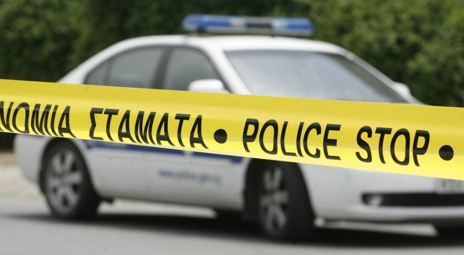 Συνεχίζονται οι διαπραγματεύσεις – Απειλεί με μαχαίρι και φάρμακα να βλάψει τον εαυτό της η γυναίκα στη Λεμεσό (ΒΙΝΤΕΟ)