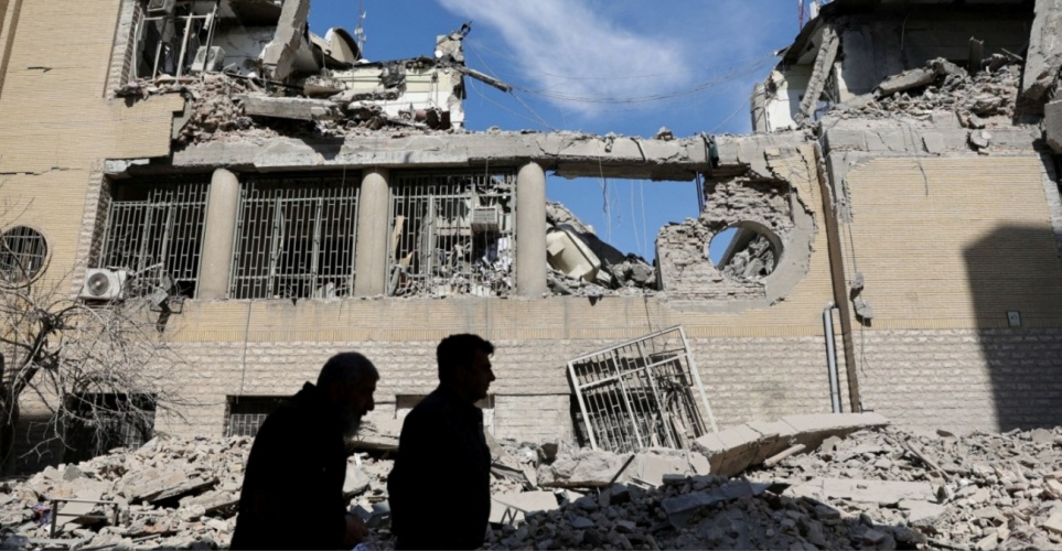 LIVE: Ισραηλινό σφυροκόπημα σε Ιράν και Λίβανο – Εκρήξεις στην Ιερουσαλήμ μετά από εκτόξευση ιρανικών πυραύλων