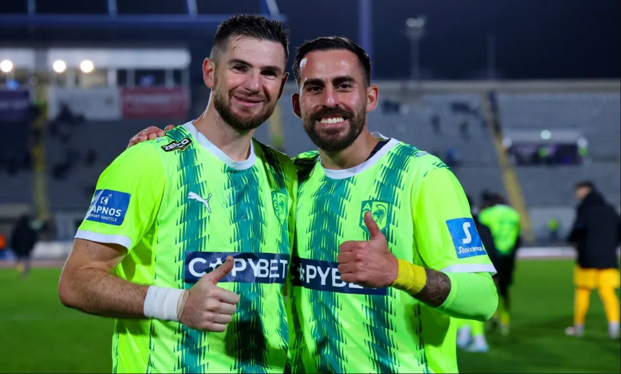 Ντεμπούτο για 6!