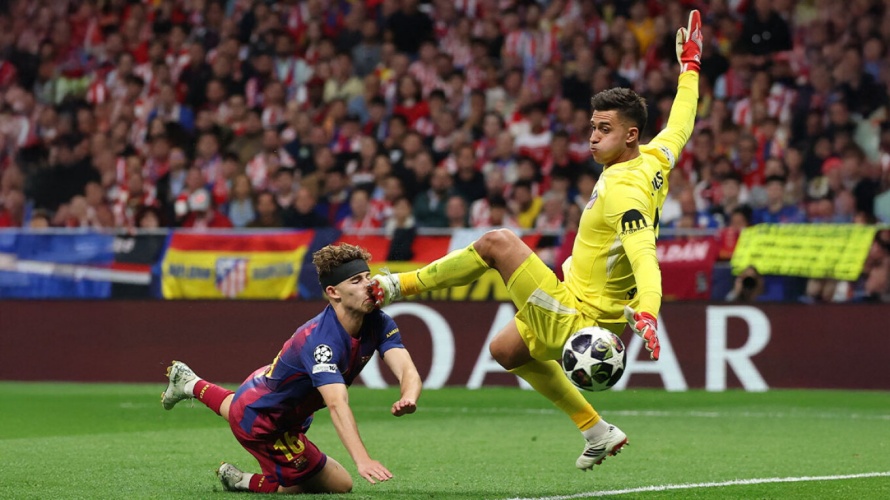 Ατλέτικο-Μπαρτσελόνα: Η viral φωτογραφία με το σοκαριστικό χτύπημα του Μούσο στο πρόσωπο του Λόπεθ