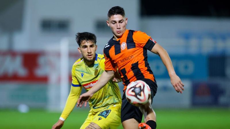 Το παιδί που «βγάζει μάτια» με την πορτοκαλί φανέλα! (VIDEO) 