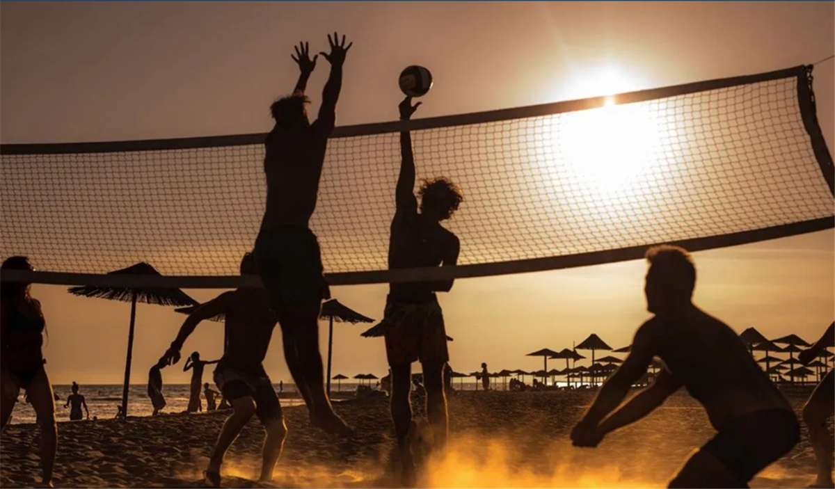 Beach volley: Πόσες θερμίδες καίει μία ώρα παιχνιδιού;