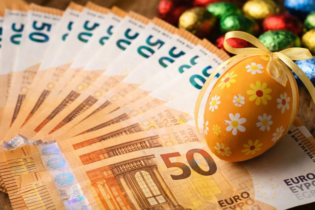 Πασχαλινό επίδομα: Ανάσα στην τσέπη - Ποιοι οι δικαιούχοι και ποιο το ύψος του