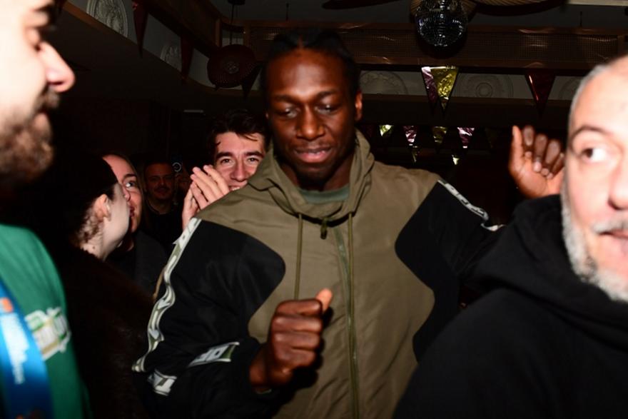 Παναθηναϊκός: Χαμός με Ναν στο πάρτι του Κυπέλλου – «Δεν θα πας πουθε… Ναν» στο Ηράκλειο