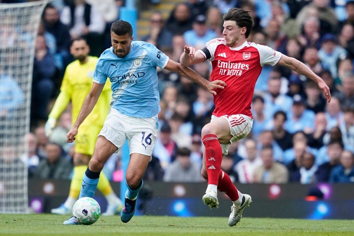 Premier League: Πώς παίρνει πρωτάθλημα η Άρσεναλ και τι χρειάζεται η Μάντσεστερ Σίτι για να μείνει ζωντανή (ΣΕΝΑΡΙΑ)