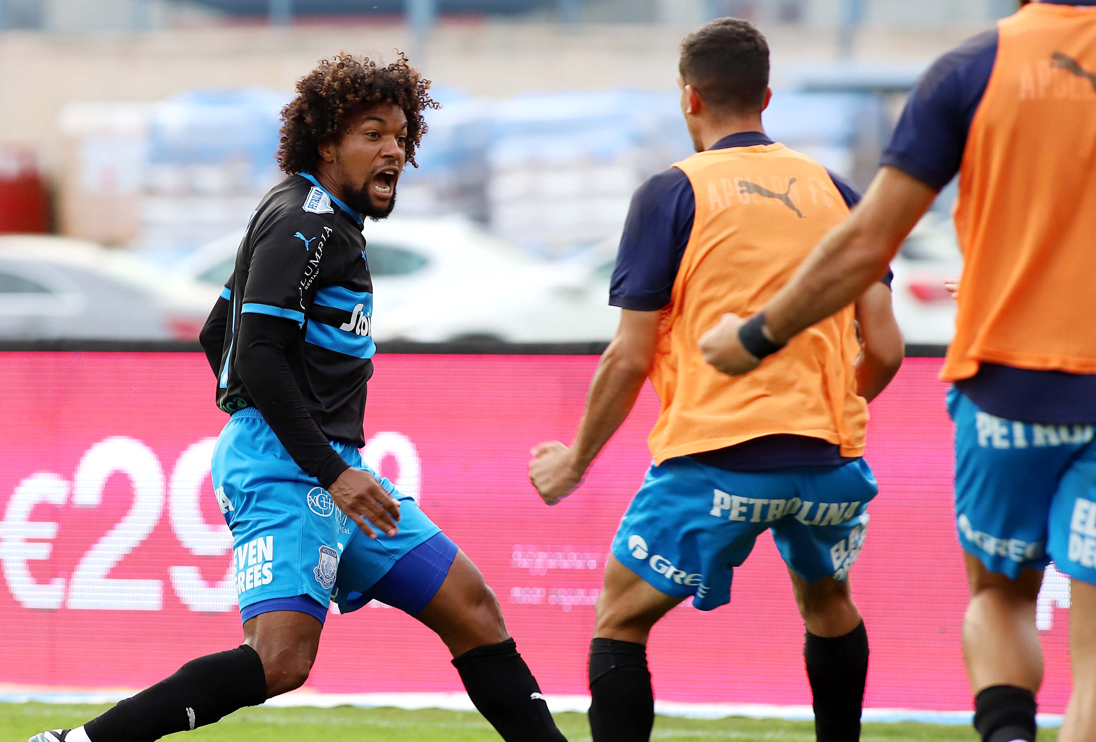 Με... Μπίσεσβαρ 