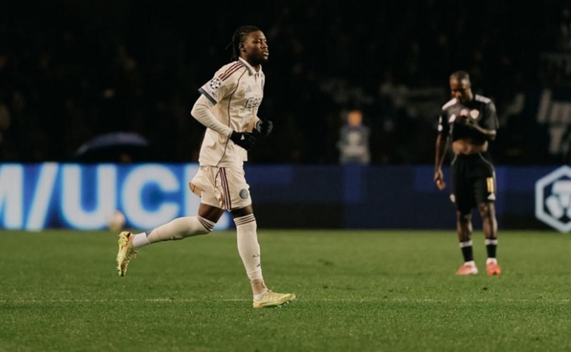 Ο Άγιαξ έκανε σεφτέ με τρομερή αντεπίθεση στο φινάλε και ΦΡΕΝΑΡΕ την Καραμπάγκ!