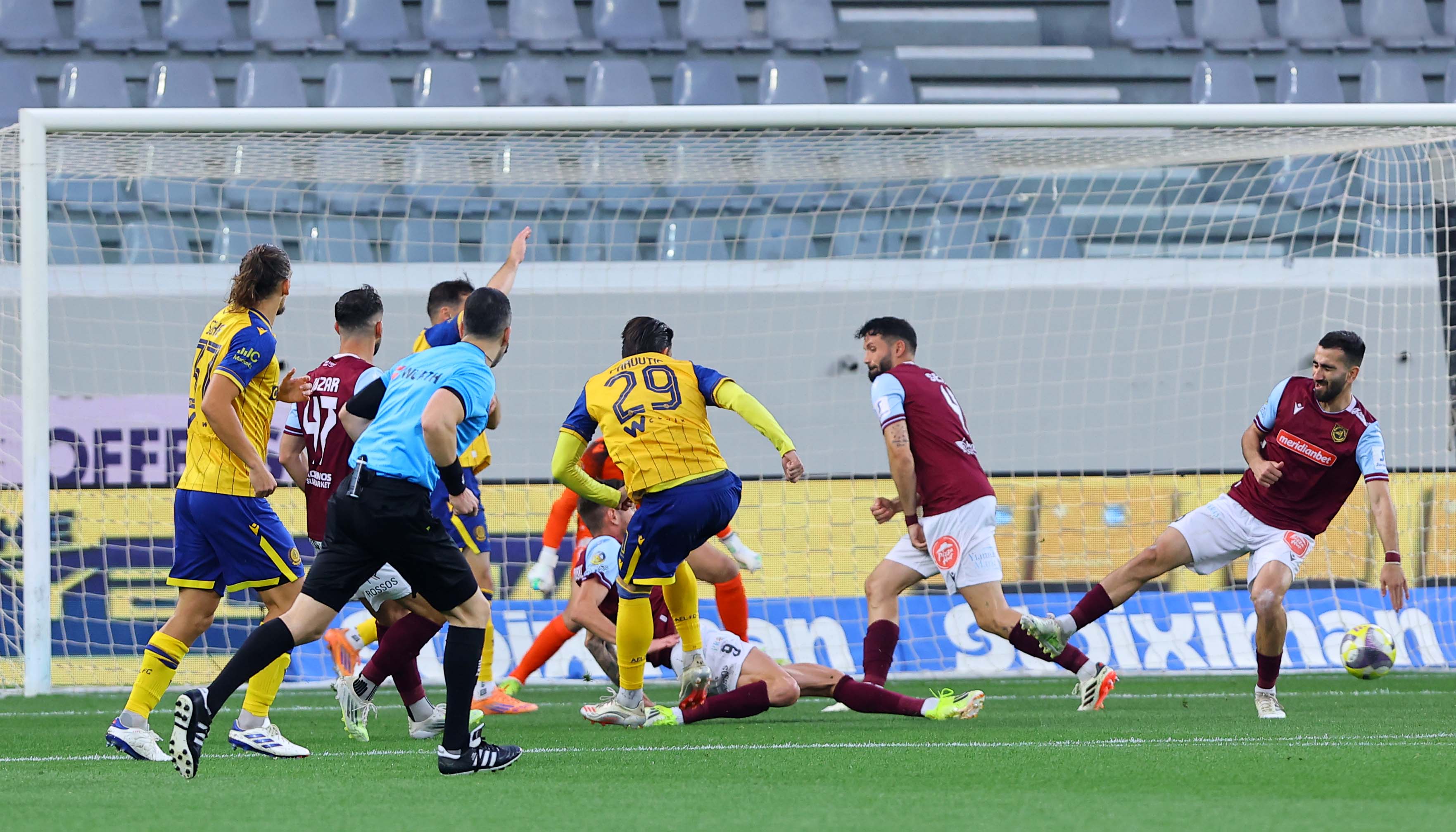 LIVE: ΑΕΛ - ΕΝΠ 0-0 (Α' ΗΜΙΧΡΟΝΟ)