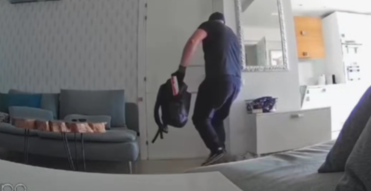  VIDEO: Κάμερα καταγράφει διαρρήκτη να εισβάλλει σε σπίτι στη Χλώρακα και γίνεται viral
