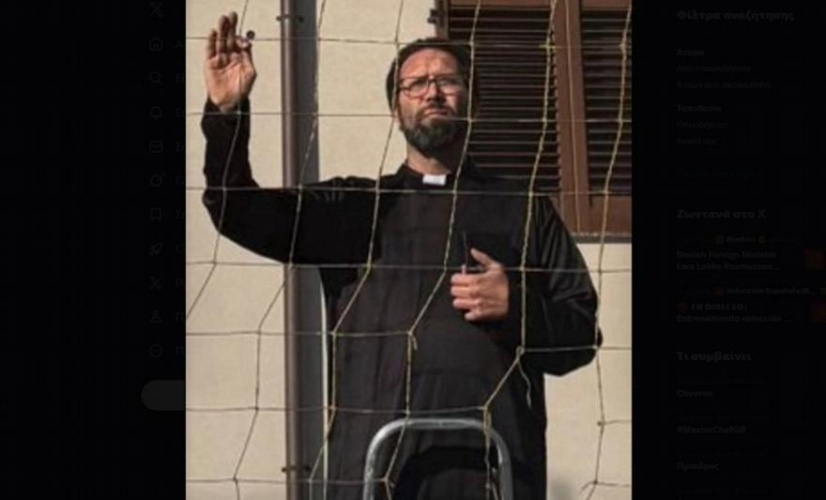 Ξεπέρασε κάθε φαντασία: Προπονητής που ήταν τιμωρημένος, ντύθηκε παπάς, μίλησε στην ομάδα του και... κλώτσησε αντίπαλο παίκτη!