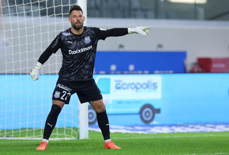 Μόνος αυτός πέρασε τη βάση